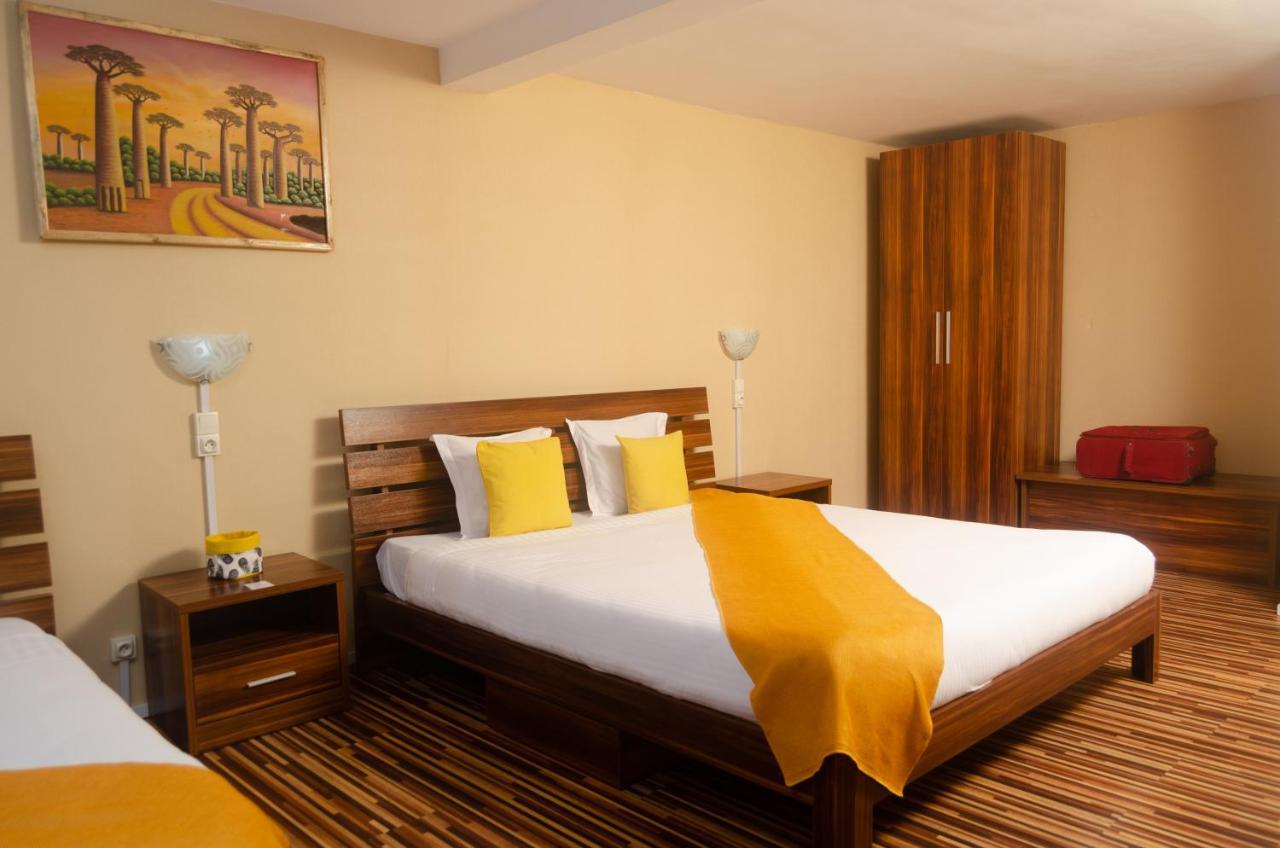 Hotel Le Pousse Pousse أنتاناناريفو المظهر الخارجي الصورة