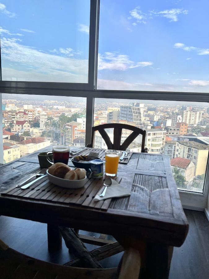 Hotel Le Pousse Pousse أنتاناناريفو المظهر الخارجي الصورة