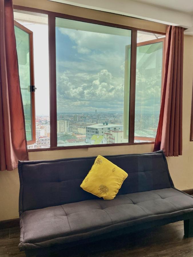 Hotel Le Pousse Pousse أنتاناناريفو المظهر الخارجي الصورة