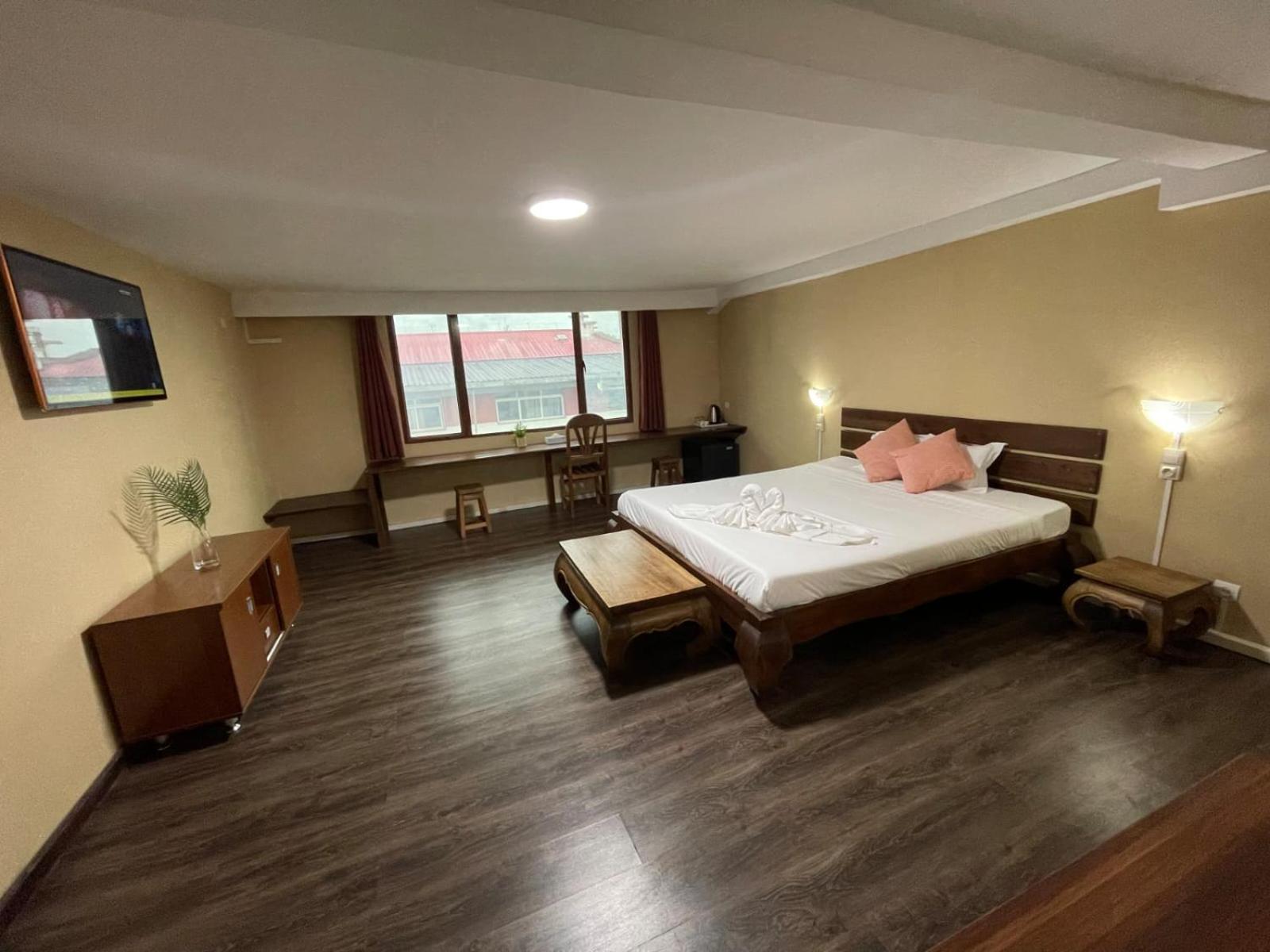 Hotel Le Pousse Pousse أنتاناناريفو المظهر الخارجي الصورة