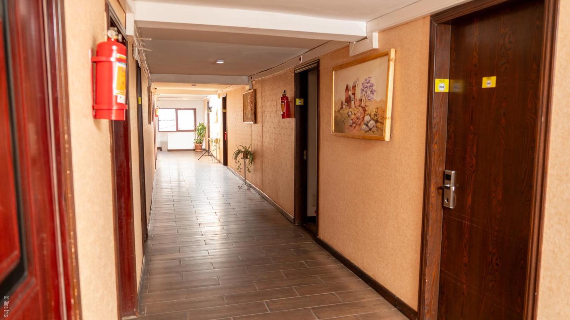Hotel Le Pousse Pousse أنتاناناريفو المظهر الخارجي الصورة