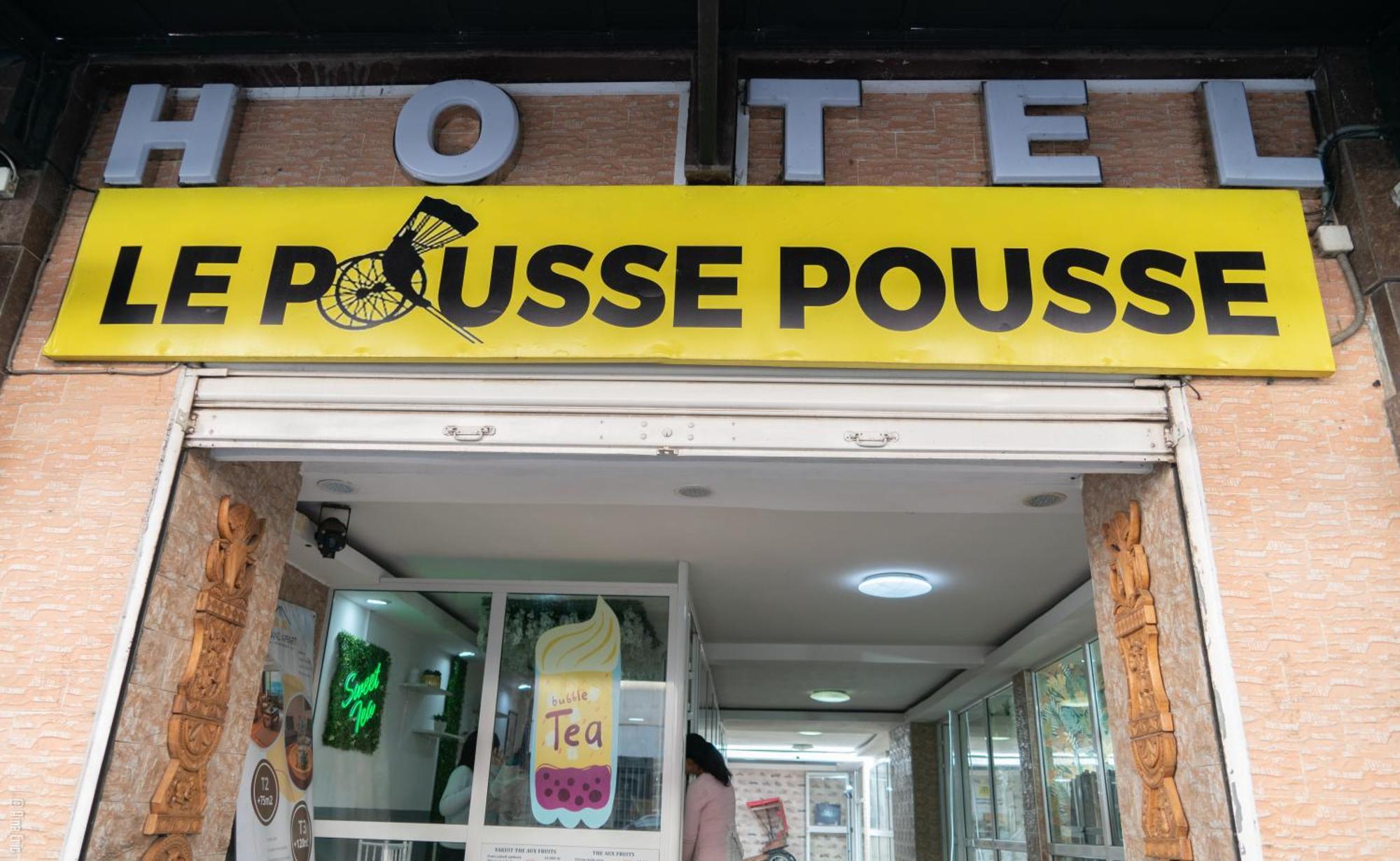 Hotel Le Pousse Pousse أنتاناناريفو المظهر الخارجي الصورة