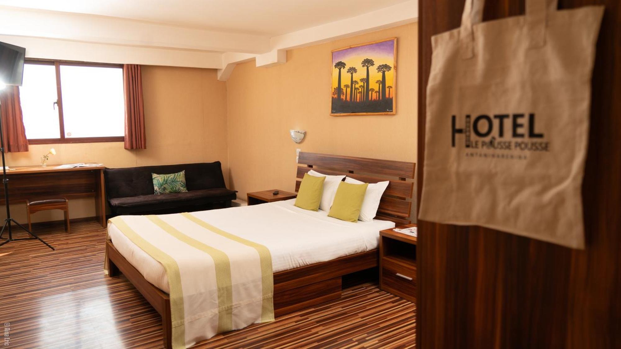 Hotel Le Pousse Pousse أنتاناناريفو المظهر الخارجي الصورة