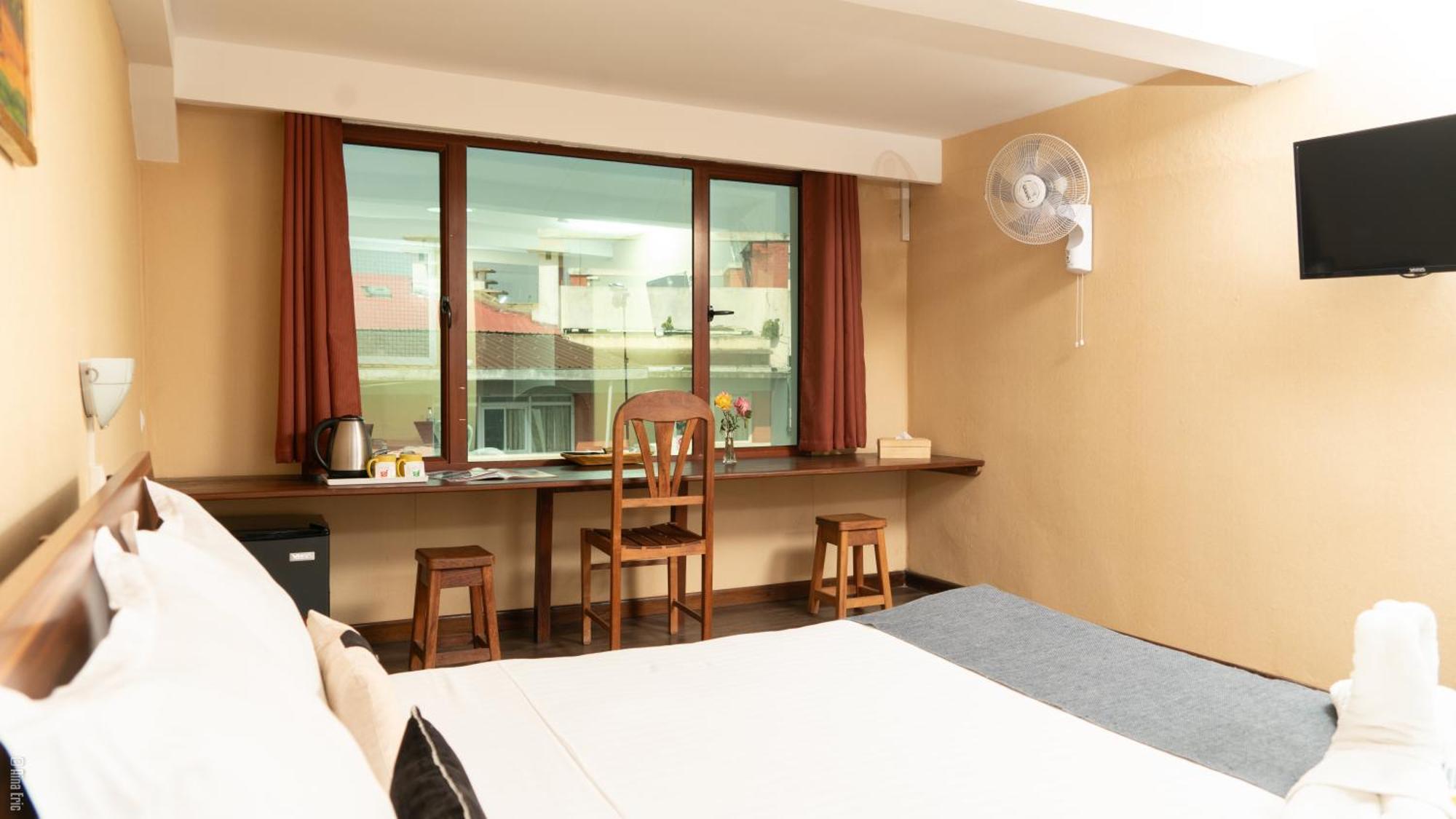 Hotel Le Pousse Pousse أنتاناناريفو المظهر الخارجي الصورة